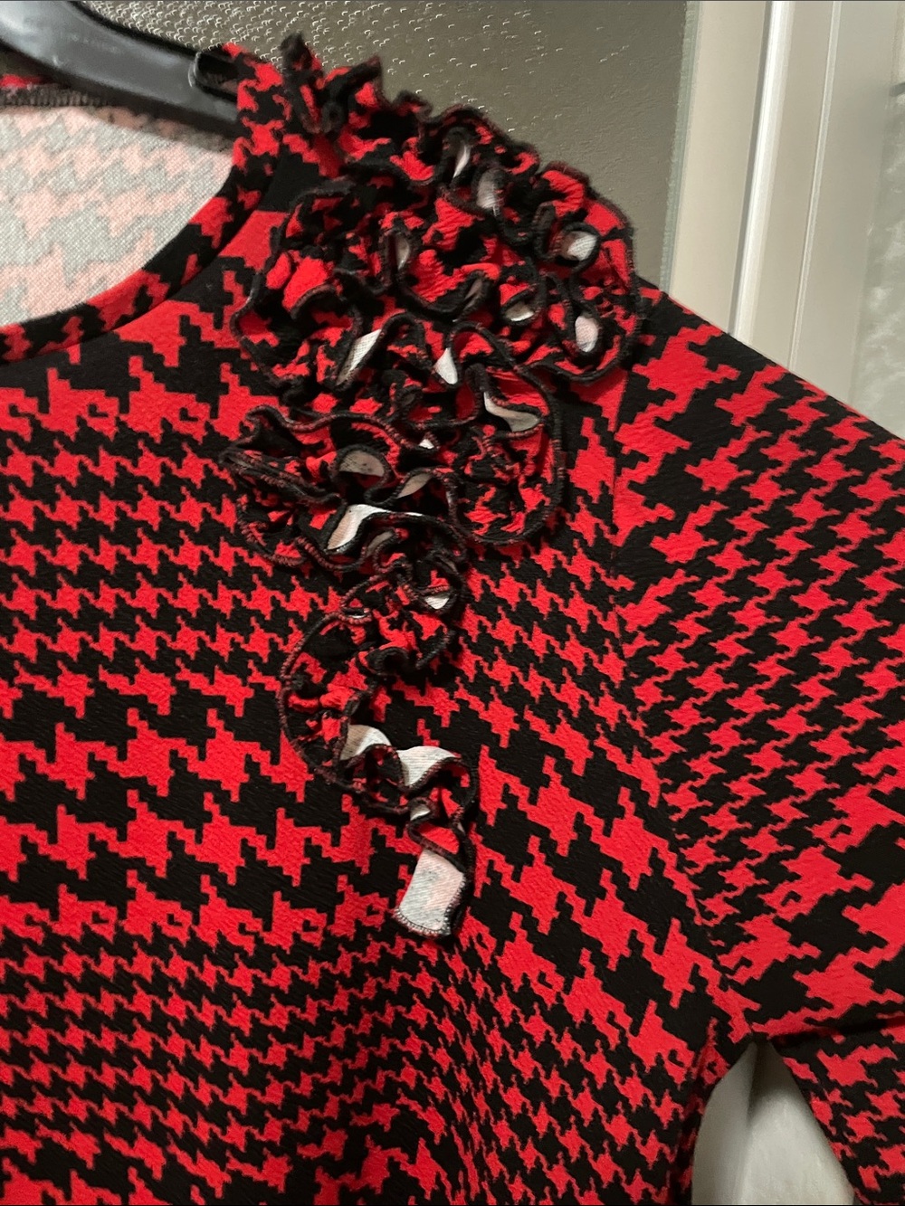 Red & Black Houndstooth Long-Sleeve Tunic with Shoulder Rosette - Picture 3 of 5